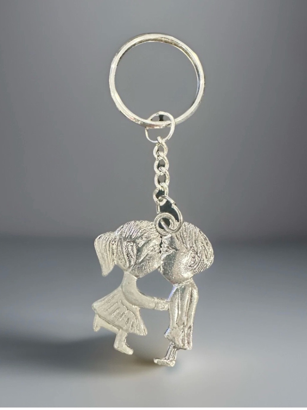 Vintage-Style Silver💋”First Kiss" Couple Keychain